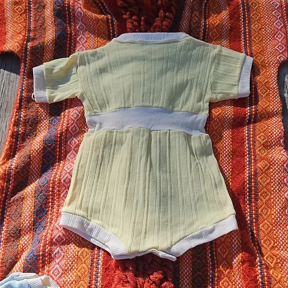 Vintage Handmade Baby Bunting with Set of Onises - Picture 8 of 15